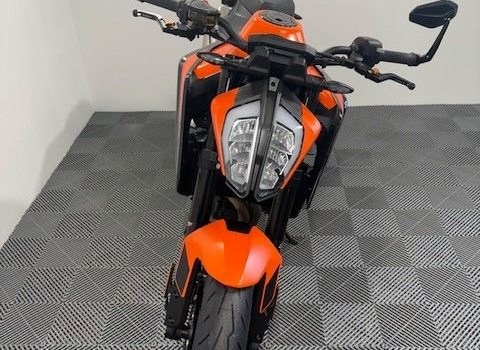 Gebrauchtmotorrad KTM 890 Duke - Bild 4