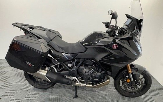 Gebrauchtmotorrad Honda NT1100 DCT Electronic Suspension - Bild 2