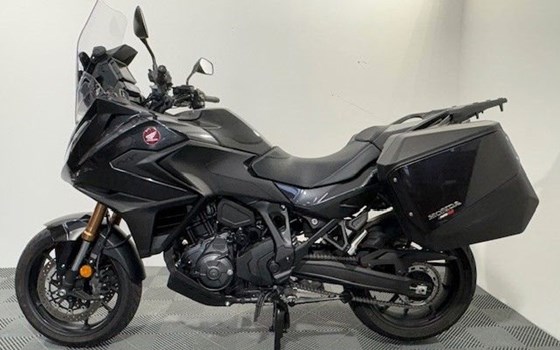 Gebrauchtmotorrad Honda NT1100 DCT Electronic Suspension - Bild 3