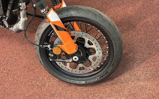 Neufahrzeug KTM 125 SMC R - Bild 10
