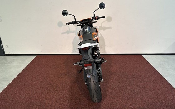 Neufahrzeug KTM 125 SMC R - Bild 7