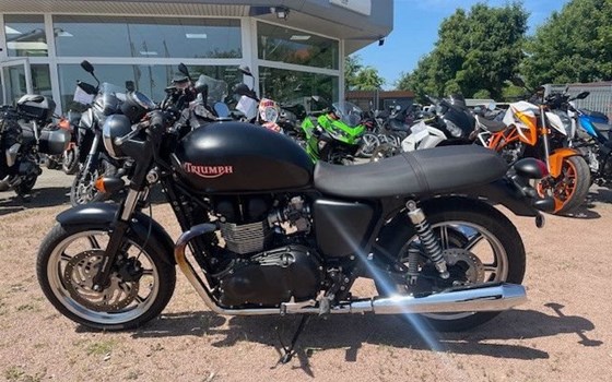 Gebrauchtmotorrad Triumph BONNEVILLE T100 CHROME EDITION - Bild 4