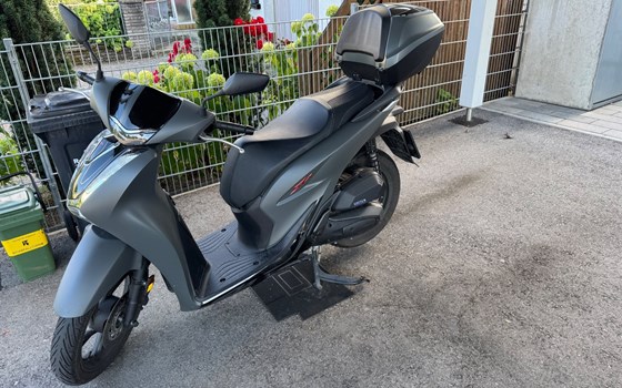 Gebrauchtmotorrad Honda SH125i - Bild 1