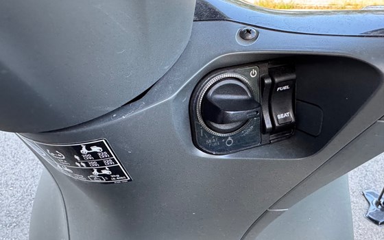 Gebrauchtmotorrad Honda SH125i - Bild 4