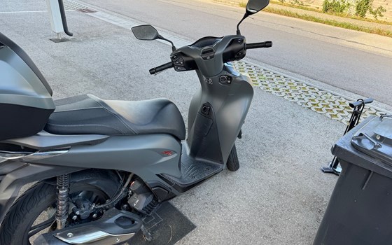 Gebrauchtmotorrad Honda SH125i - Bild 6