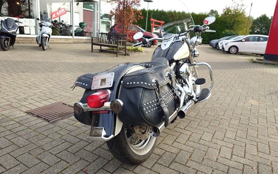 Gebrauchtmotorrad Harley-Davidson Softail Heritage Classic Anniversary - Bild 10