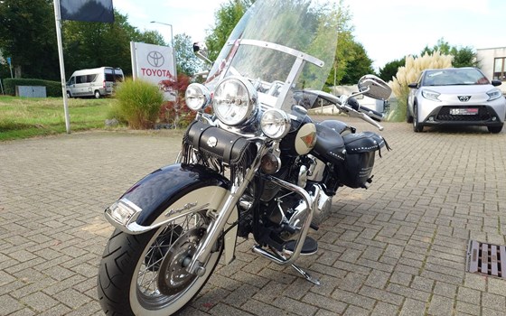 Gebrauchtmotorrad Harley-Davidson Softail Heritage Classic Anniversary - Bild 5