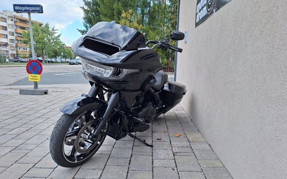 Gebrauchtmotorrad Harley-Davidson Road Glide FLTR - Bild 6 Gebrauchtmotorrad Harley-Davidson Road Glide FLTR - Bild 6