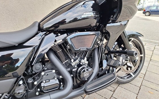 Gebrauchtmotorrad Harley-Davidson Road Glide FLTR - Bild 7 Gebrauchtmotorrad Harley-Davidson Road Glide FLTR - Bild 7