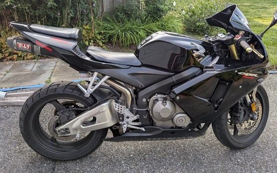 Gebrauchtmotorrad Honda CBR600RR - Bild 1 Gebrauchtmotorrad Honda CBR600RR - Bild 1