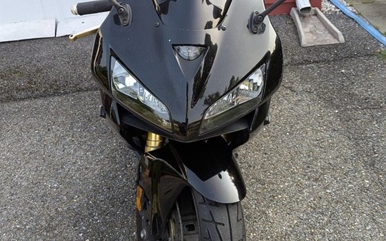 Gebrauchtmotorrad Honda CBR600RR - Bild 2 Gebrauchtmotorrad Honda CBR600RR - Bild 2