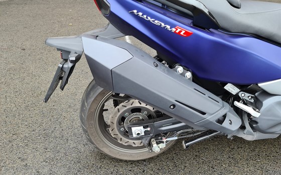 Gebrauchtmotorrad Sym Maxsym TL - Bild 11 Gebrauchtmotorrad Sym Maxsym TL - Bild 11