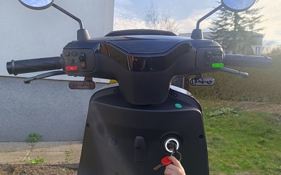 Gebrauchtmotorrad NIU MQi GT - Bild 5 Gebrauchtmotorrad NIU MQi GT - Bild 5