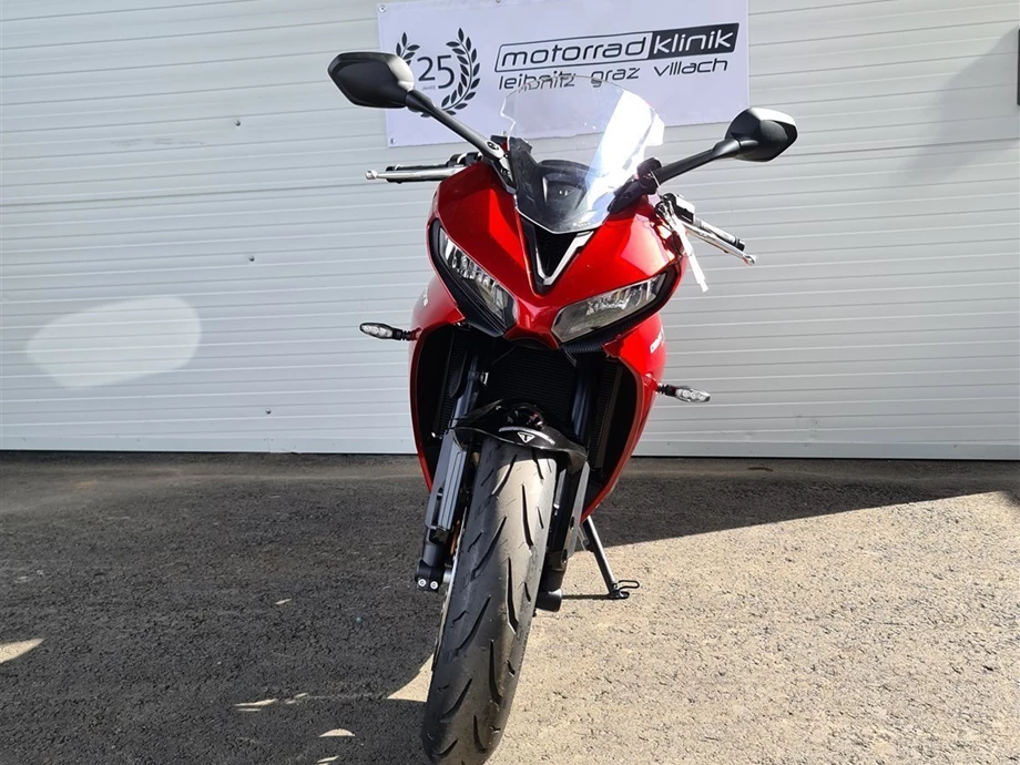 Angebot Triumph Daytona 660 Bild 2: Angebot Triumph Daytona 660