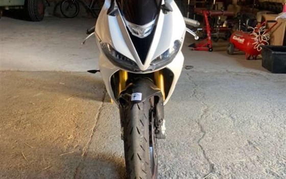 Gebrauchtmotorrad Triumph Daytona 675 R - Bild 4