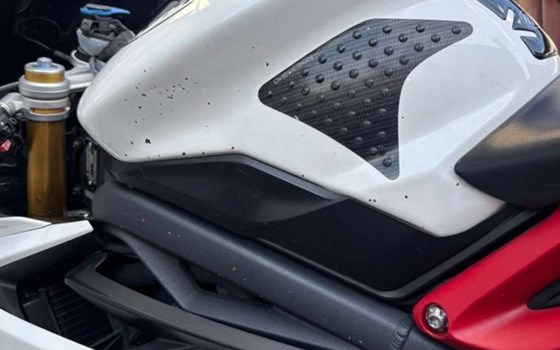 Gebrauchtmotorrad Triumph Daytona 675 R - Bild 5