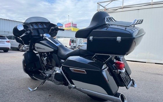 Gebrauchtmotorrad Harley-Davidson Electra Glide Police Edition - Bild 10 Gebrauchtmotorrad Harley-Davidson Electra Glide Police Edition - Bild 10