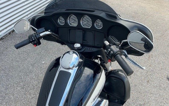 Gebrauchtmotorrad Harley-Davidson Electra Glide Police Edition - Bild 6 Gebrauchtmotorrad Harley-Davidson Electra Glide Police Edition - Bild 6