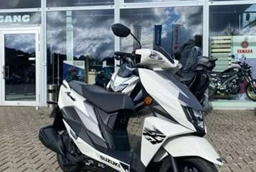 Suzuki Avenis 125