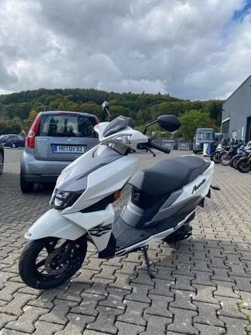 Angebot Suzuki Avenis 125 Bild 5: Angebot Suzuki Avenis 125