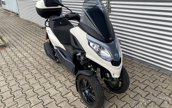 Gebrauchtmotorrad Piaggio MP3 300 HPE - Bild 1
