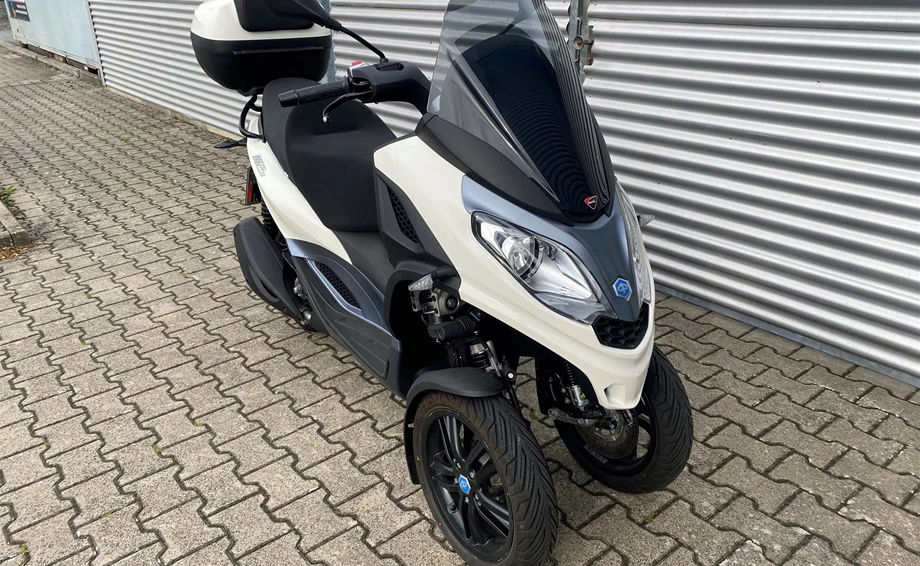 Angebot Piaggio MP3 300 HPE Bild 1: Angebot Piaggio MP3 300 HPE