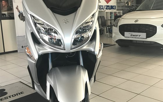 Gebrauchtmotorrad Suzuki Burgman 400 - Bild 6