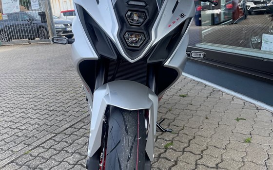 Neufahrzeug Suzuki GSX-8R - Bild 3