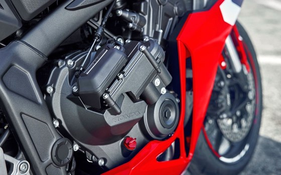 Neufahrzeug Honda CBR650R E-Clutch - Bild 10