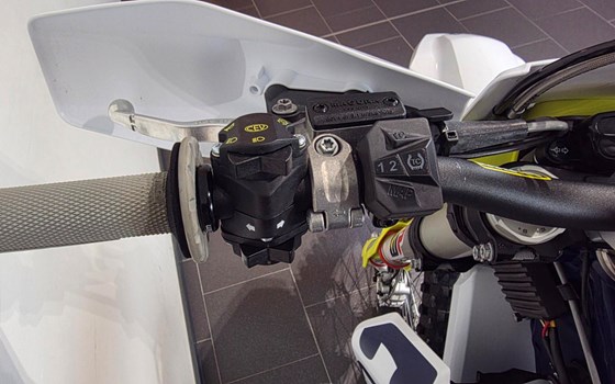 Gebrauchtmotorrad Husqvarna FE 350 - Bild 11