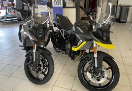 Neumotorrad Suzuki V-Strom 800