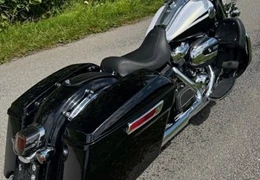 Gebrauchte Harley-Davidson Road King Custom FLHRS Gebrauchte Harley-Davidson Road King Custom FLHRS