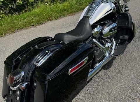 Gebrauchtmotorrad Harley-Davidson Road King Custom FLHRS - Bild 1 Gebrauchtmotorrad Harley-Davidson Road King Custom FLHRS - Bild 1