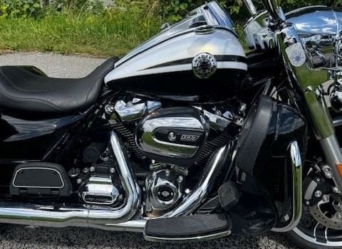 Gebrauchtmotorrad Harley-Davidson Road King Custom FLHRS - Bild 2 Gebrauchtmotorrad Harley-Davidson Road King Custom FLHRS - Bild 2