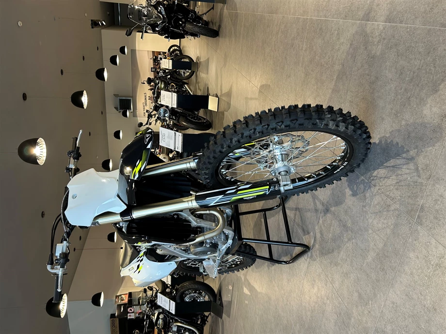 Angebot Triumph TF 250-X Bild 4: Angebot Triumph TF 250-X