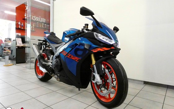 Gebrauchtmotorrad Aprilia RSV 4 - Bild 1 Gebrauchtmotorrad Aprilia RSV 4 - Bild 1