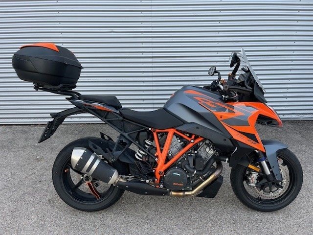 KTM 1290 Super Duke GT (weiß) - Bild 2