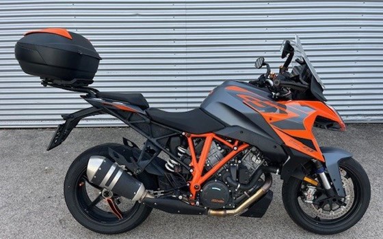 Gebrauchtmotorrad KTM 1290 Super Duke GT - Bild 2 Gebrauchtmotorrad KTM 1290 Super Duke GT - Bild 2