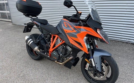 Gebrauchtmotorrad KTM 1290 Super Duke GT - Bild 4 Gebrauchtmotorrad KTM 1290 Super Duke GT - Bild 4