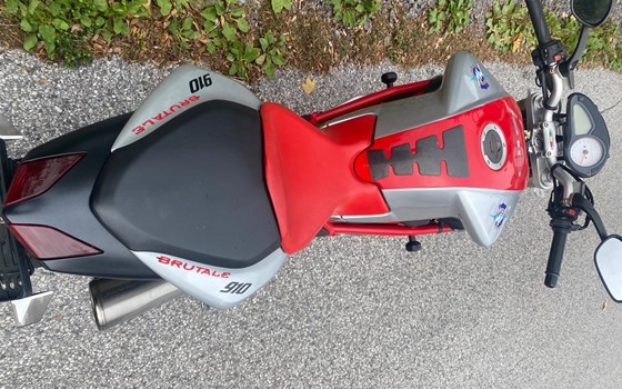 Gebrauchtmotorrad MV Agusta Brutale 910 - Bild 6 Gebrauchtmotorrad MV Agusta Brutale 910 - Bild 6