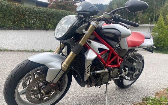 Gebrauchtmotorrad MV Agusta Brutale 910 - Bild 8 Gebrauchtmotorrad MV Agusta Brutale 910 - Bild 8