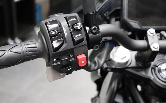 Gebrauchtmotorrad Kawasaki Z7 Hybrid - Bild 2