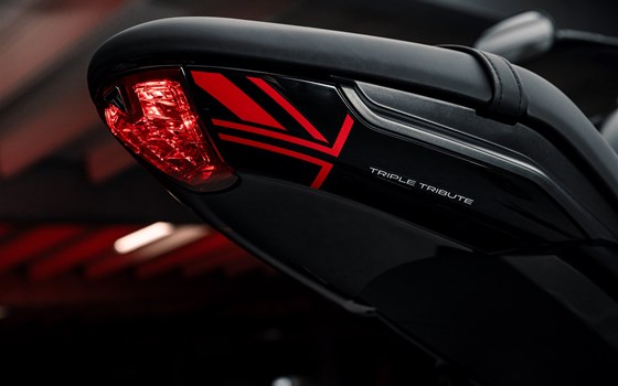 Neufahrzeug Triumph Trident 660 Triple Tribute - Bild 4