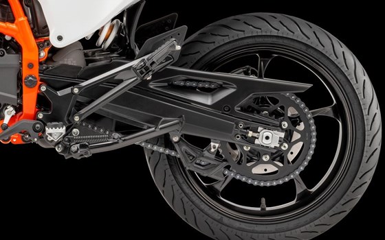 Neufahrzeug KTM 125 SMC R - Bild 8