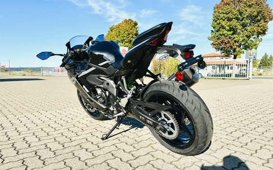 Neufahrzeug Kawasaki Ninja ZX-4RR - Bild 2