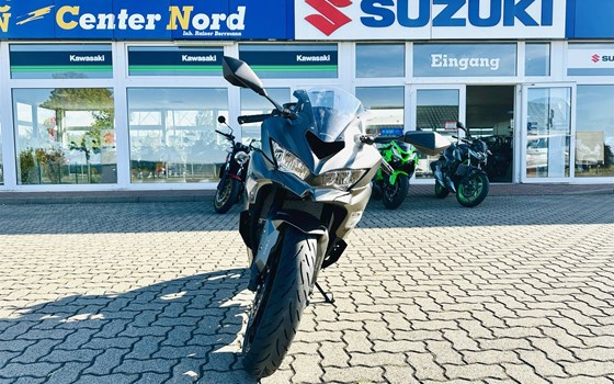 Neufahrzeug Kawasaki Ninja ZX-4RR - Bild 7