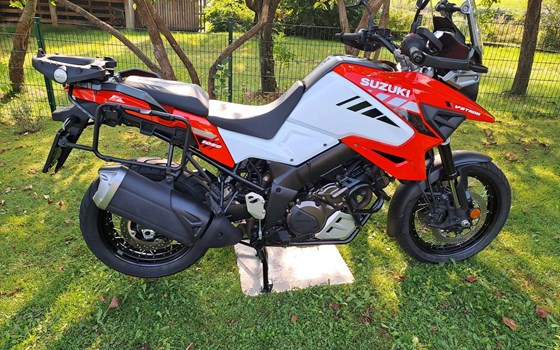 Gebrauchtmotorrad Suzuki V-Strom 1050 XT - Bild 2 Gebrauchtmotorrad Suzuki V-Strom 1050 XT - Bild 2