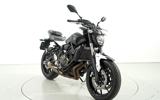 Motorrad Occasion Yamaha MT-07 - Bild 2