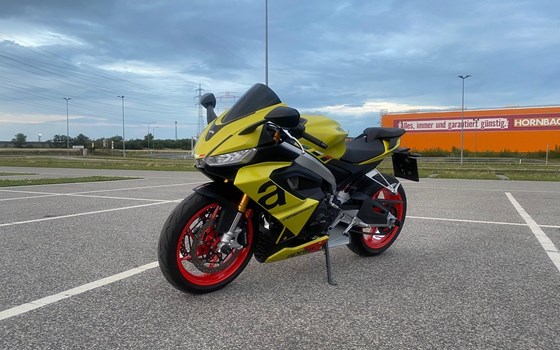 Gebrauchtmotorrad Aprilia RS 660 - Bild 1 Gebrauchtmotorrad Aprilia RS 660 - Bild 1