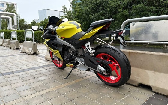 Gebrauchtmotorrad Aprilia RS 660 - Bild 3 Gebrauchtmotorrad Aprilia RS 660 - Bild 3